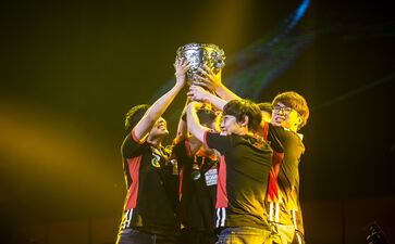 网易、腾讯等游戏股集体重挫！新规或将改变游戏公司商业模式？